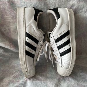 Adidas Men’s Classic Adidas Superstar Size 9